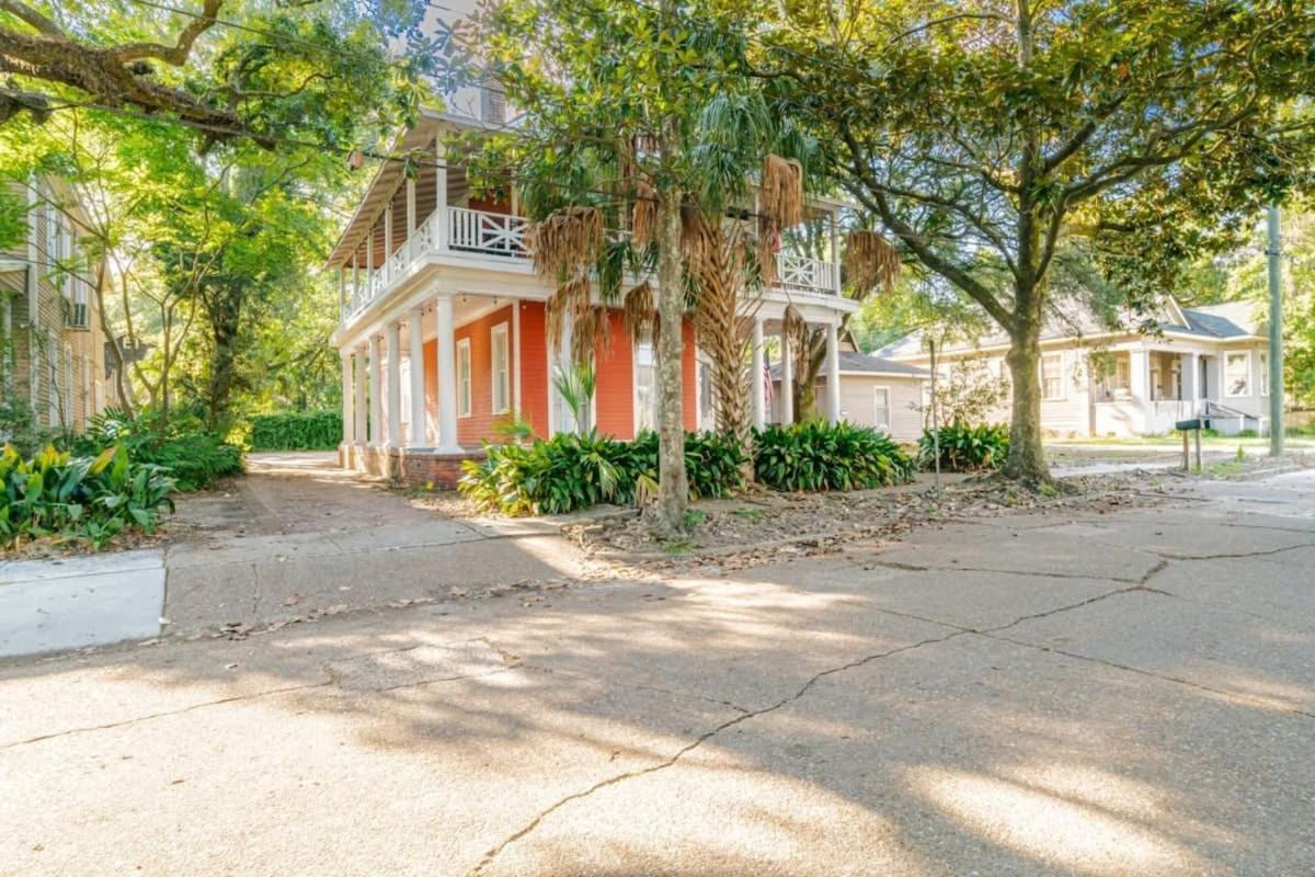 Pretty Peach Palace-Historic, Mins To Downtown Mobile Exteriör bild