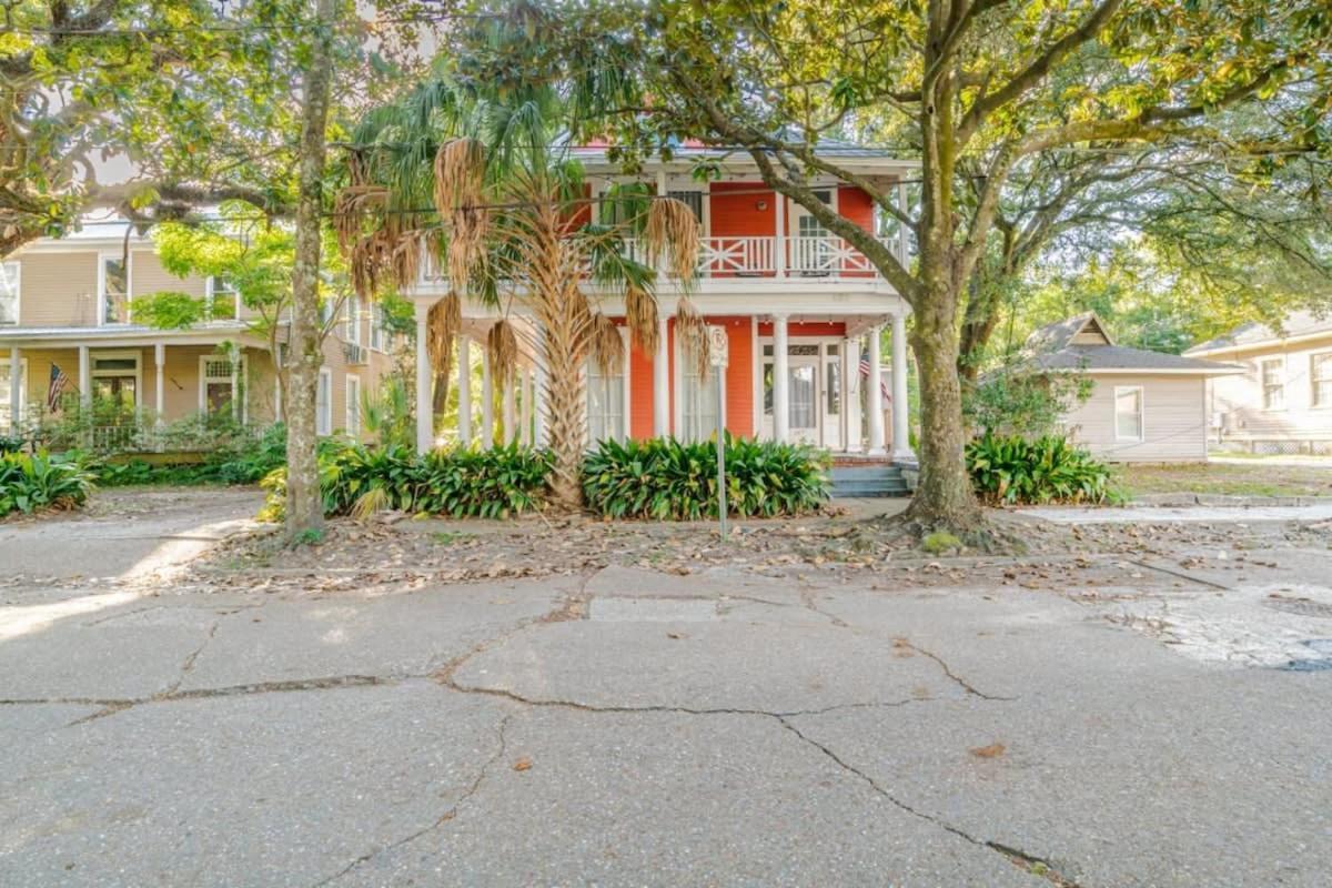 Pretty Peach Palace-Historic, Mins To Downtown Mobile Exteriör bild