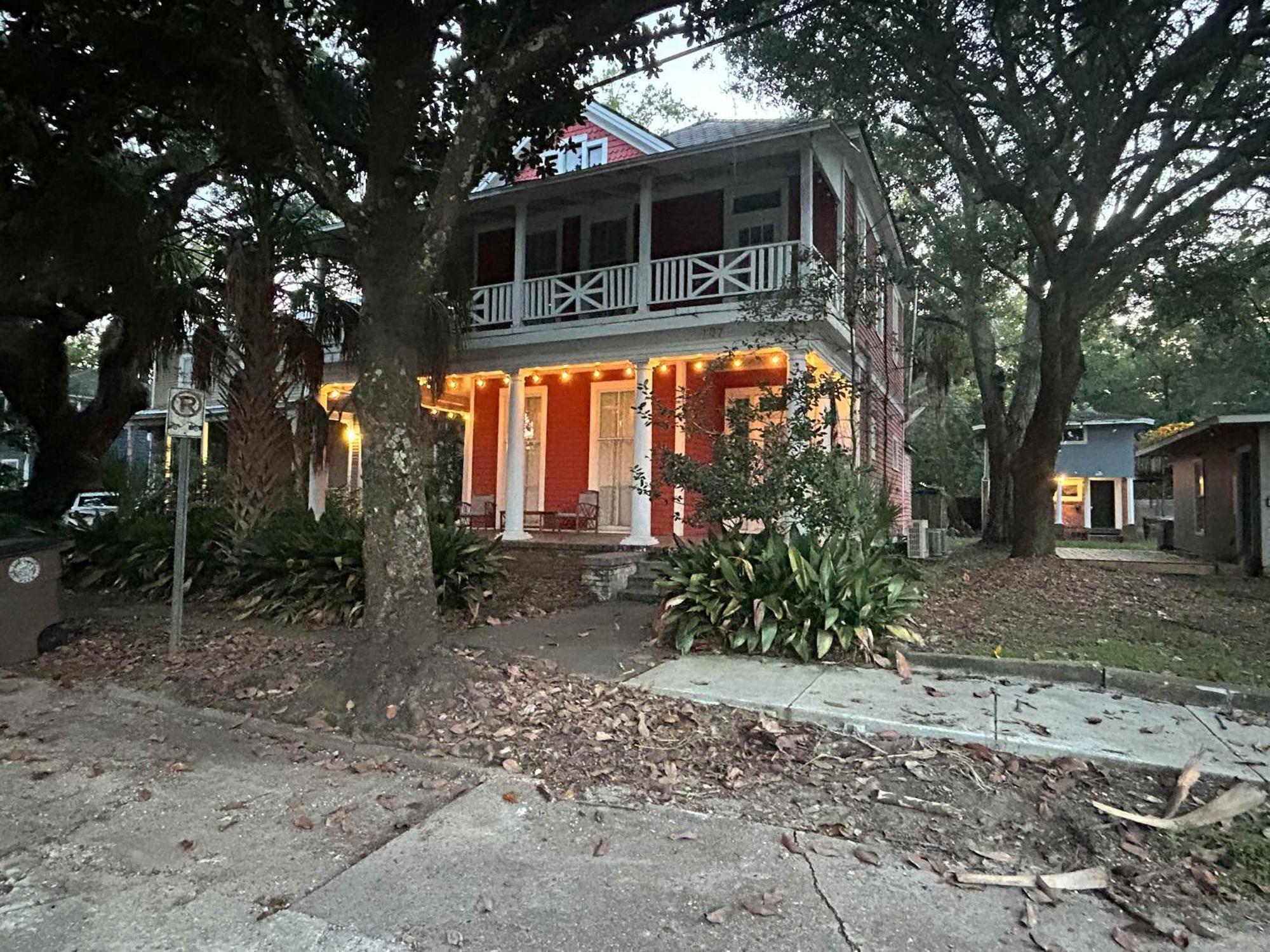 Pretty Peach Palace-Historic, Mins To Downtown Mobile Exteriör bild