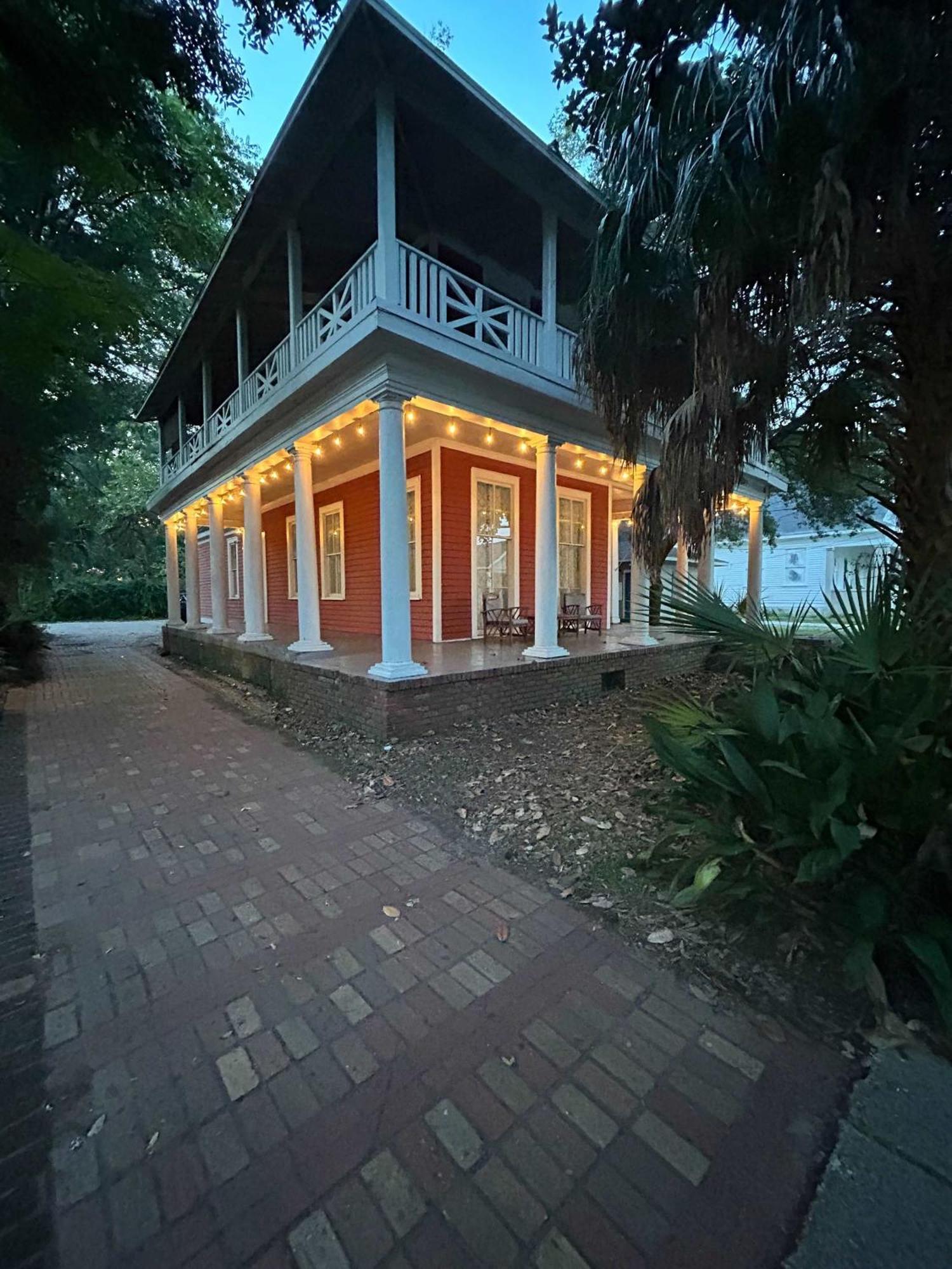 Pretty Peach Palace-Historic, Mins To Downtown Mobile Exteriör bild